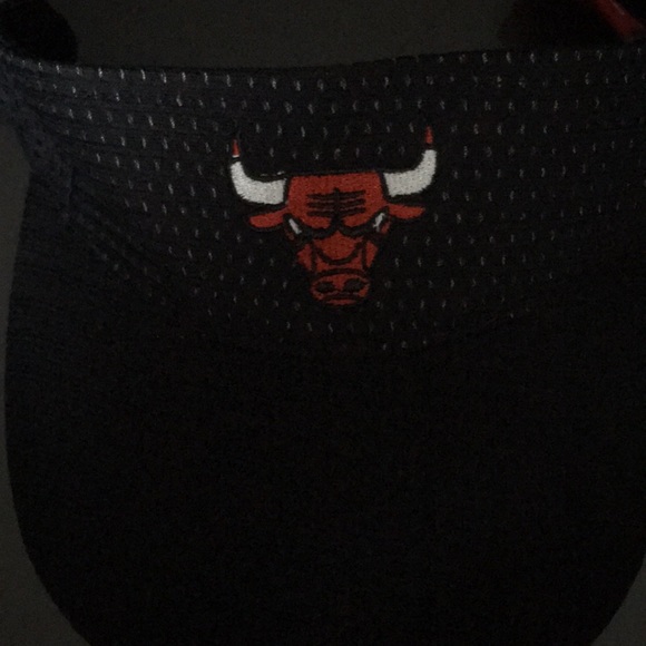 Bulls visor - Picture 2 of 4